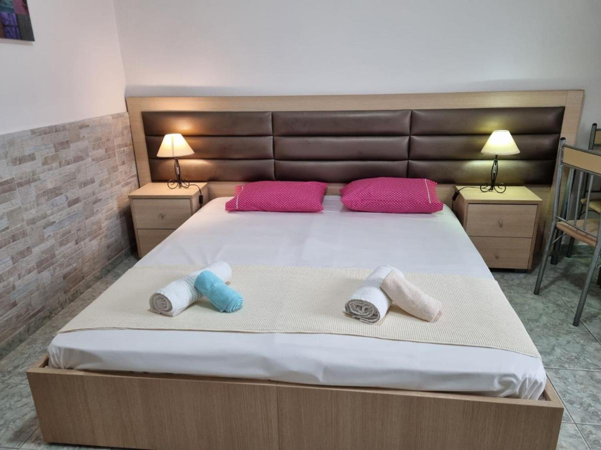 Anna Christina Apartments Metamorfosi  Zewnętrze zdjęcie