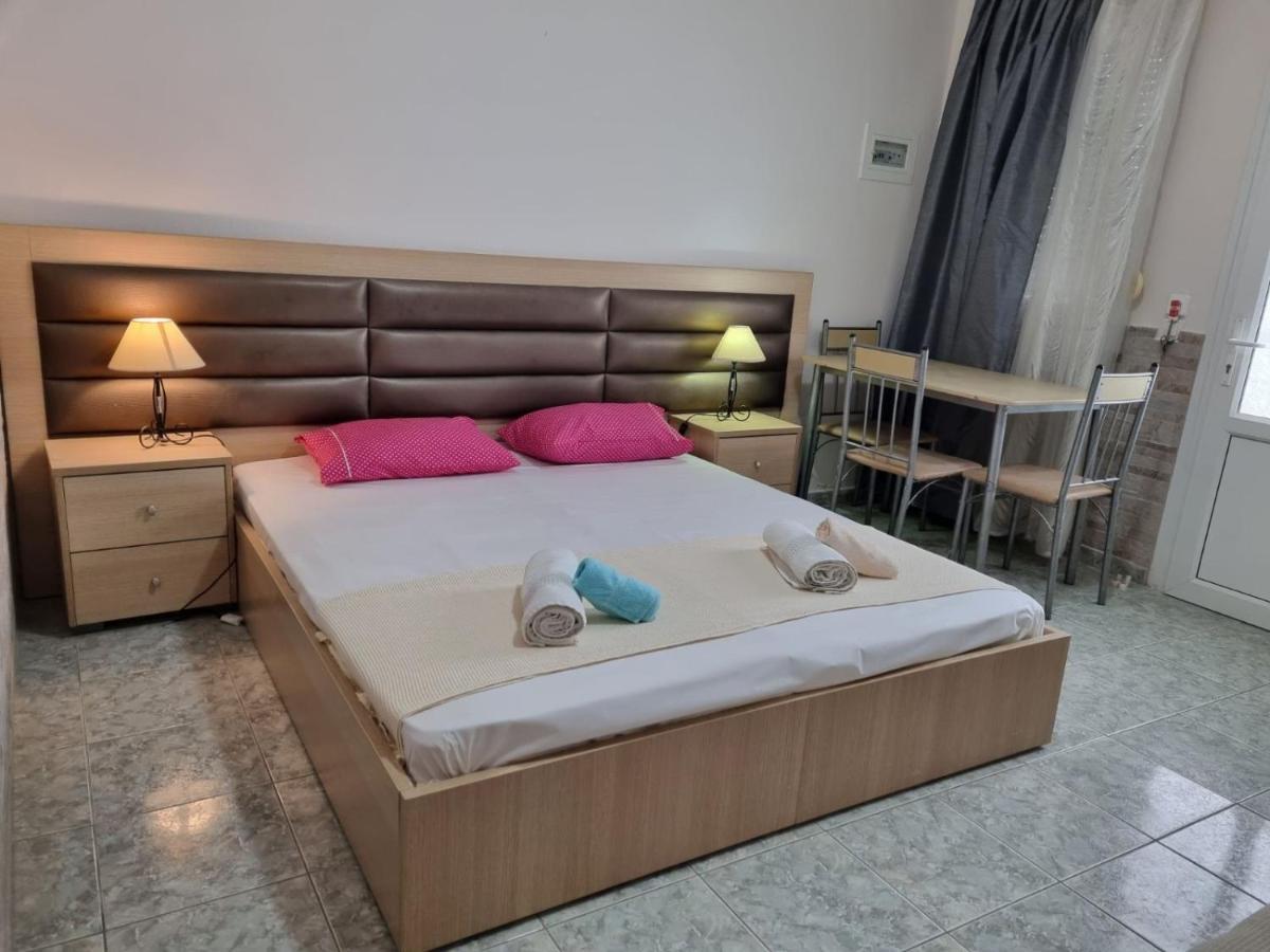 Anna Christina Apartments Metamorfosi  Zewnętrze zdjęcie