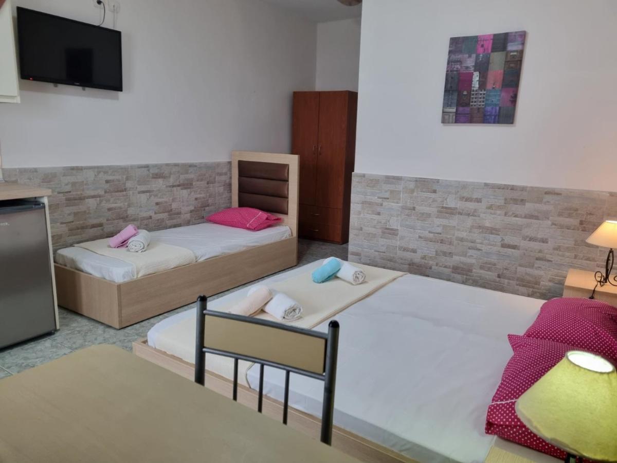 Anna Christina Apartments Metamorfosi  Zewnętrze zdjęcie